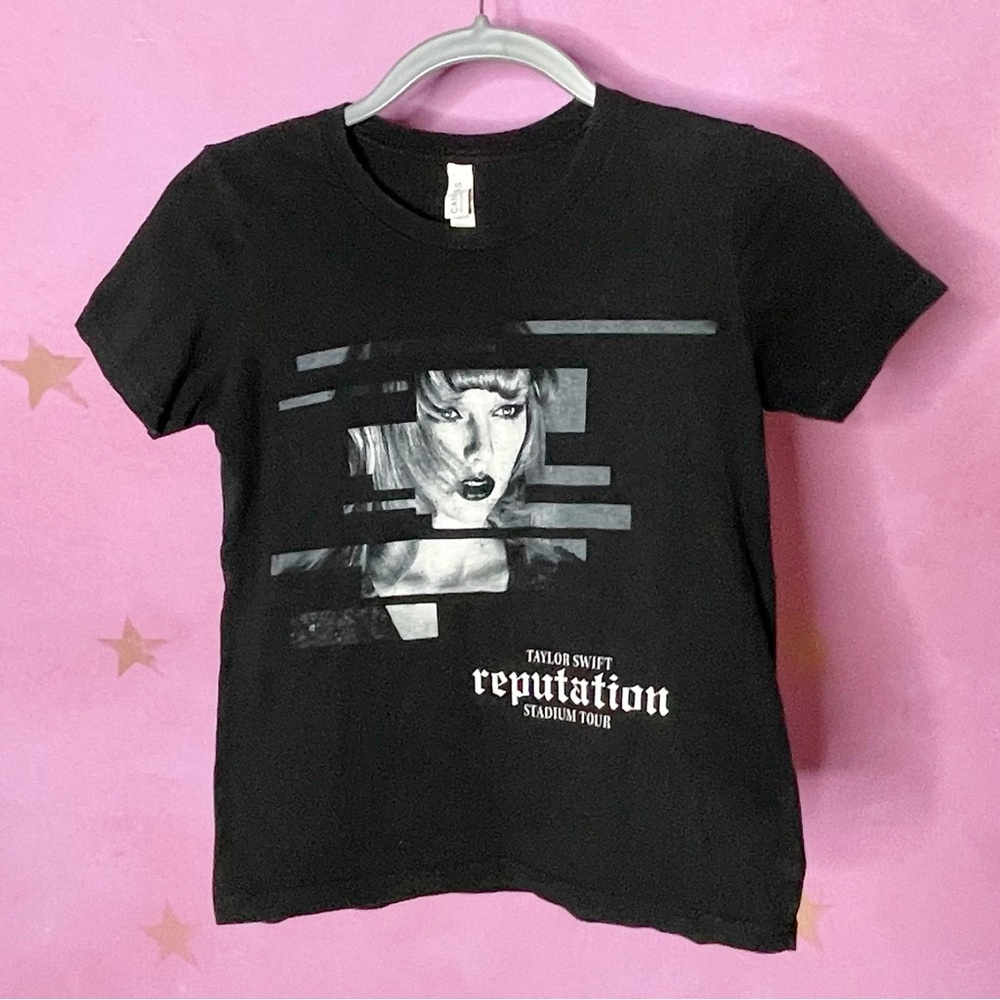 Taylor Swift 2018 Reputation Stadium Concert Tour Tee Black Youth Size Medium